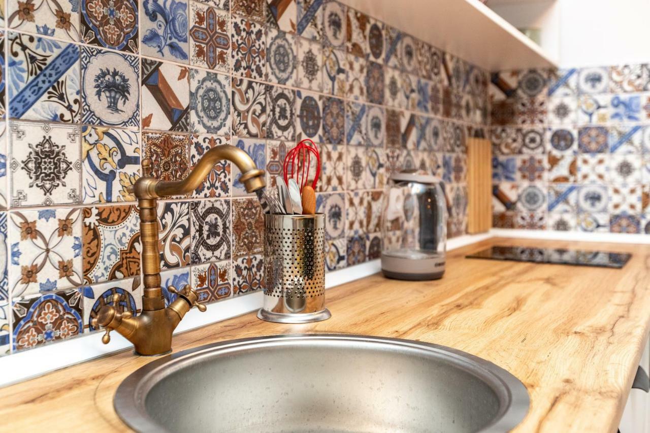 Giorgi'S Apartment Tbilisi ภายนอก รูปภาพ