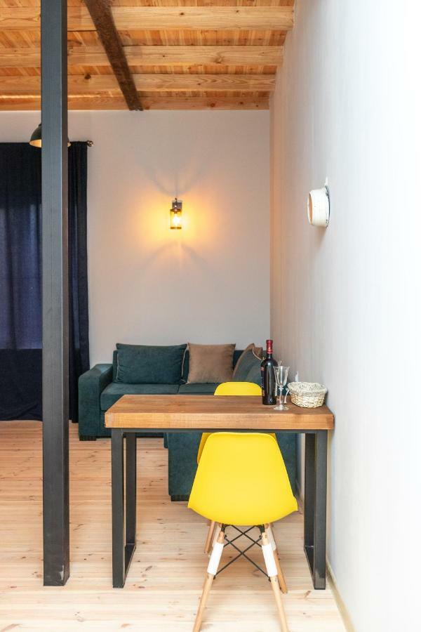 Giorgi'S Apartment Tbilisi ภายนอก รูปภาพ
