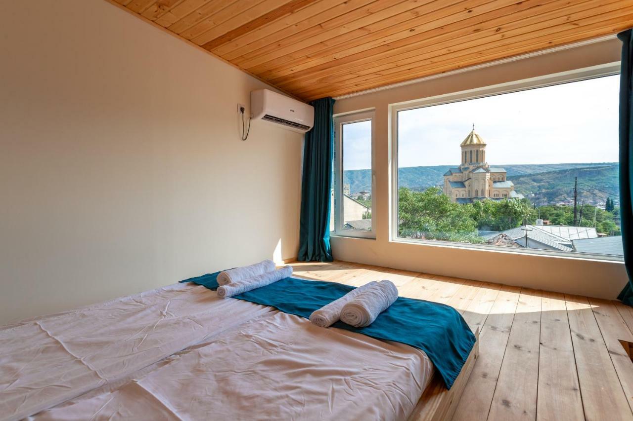 Giorgi'S Apartment Tbilisi ภายนอก รูปภาพ