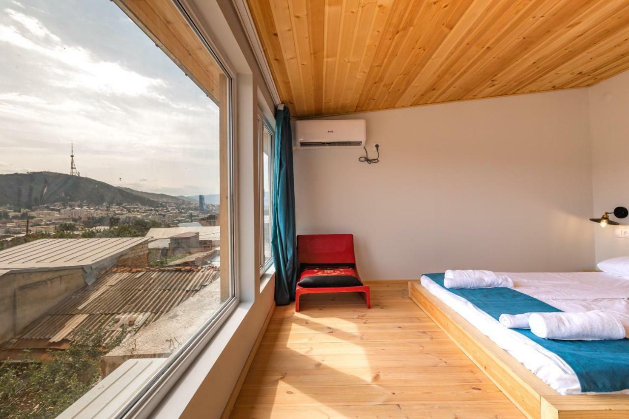 Giorgi'S Apartment Tbilisi ภายนอก รูปภาพ