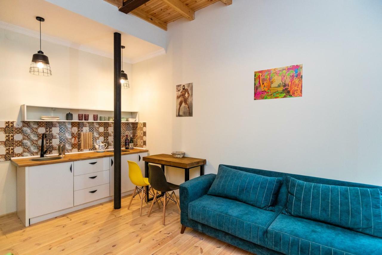 Giorgi'S Apartment Tbilisi ภายนอก รูปภาพ