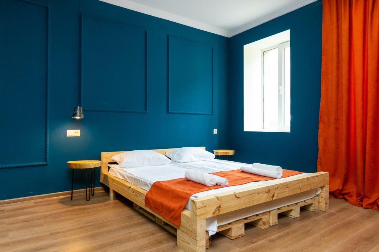 Giorgi'S Apartment Tbilisi ภายนอก รูปภาพ
