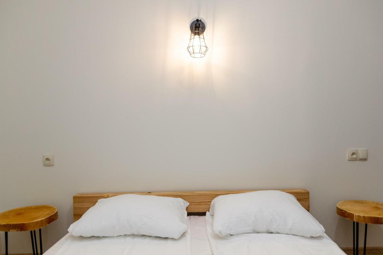 Giorgi'S Apartment Tbilisi ภายนอก รูปภาพ