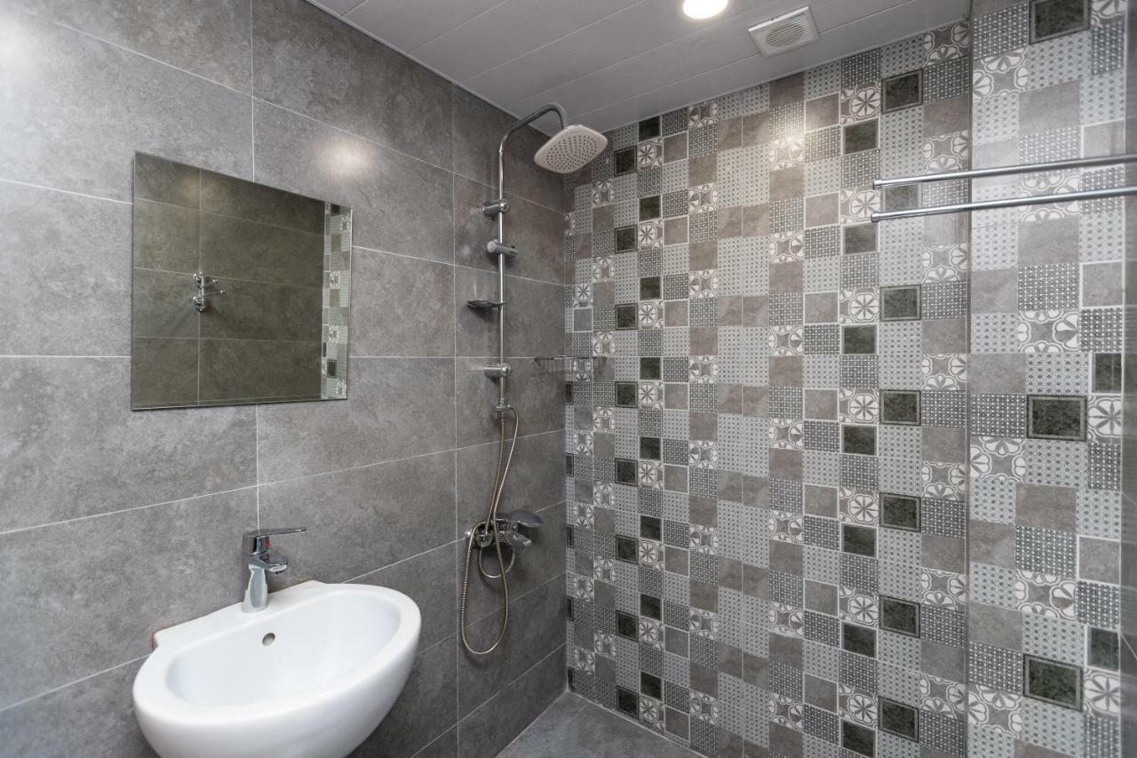 Giorgi'S Apartment Tbilisi ภายนอก รูปภาพ
