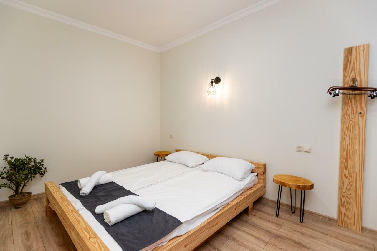 Giorgi'S Apartment Tbilisi ภายนอก รูปภาพ