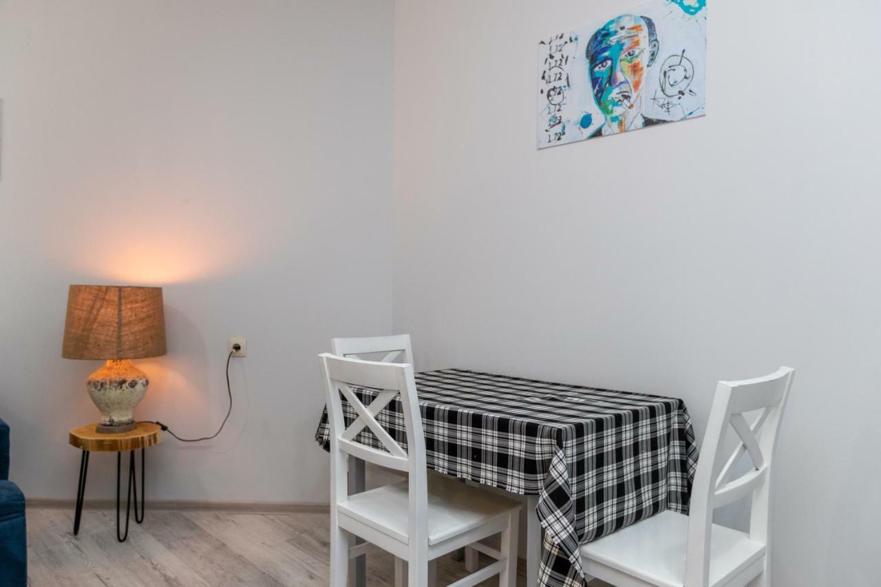 Giorgi'S Apartment Tbilisi ภายนอก รูปภาพ
